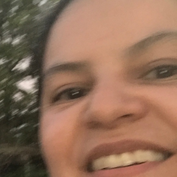 Meet your Posher, Mari - Picture 1 of 1